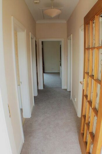3 Bedroom Bungalow To Rent In Pitbauchlie Bank, Dunfermline, Fife, KY11