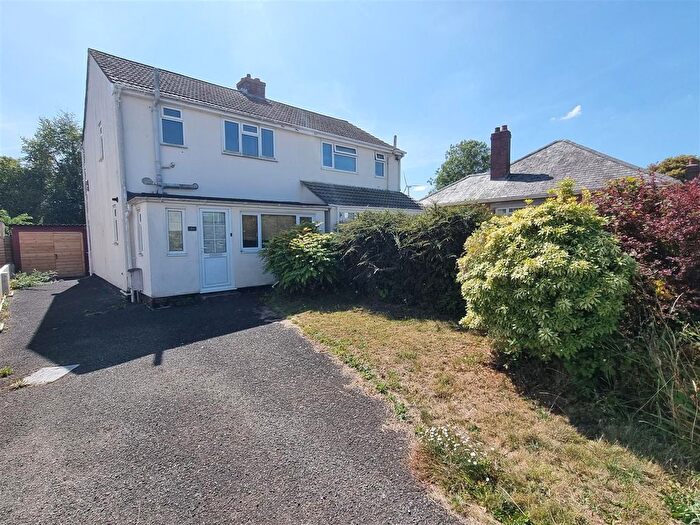 3 Bedroom Semi-Detached House For Sale In St. Johns Road, Launceston, PL15