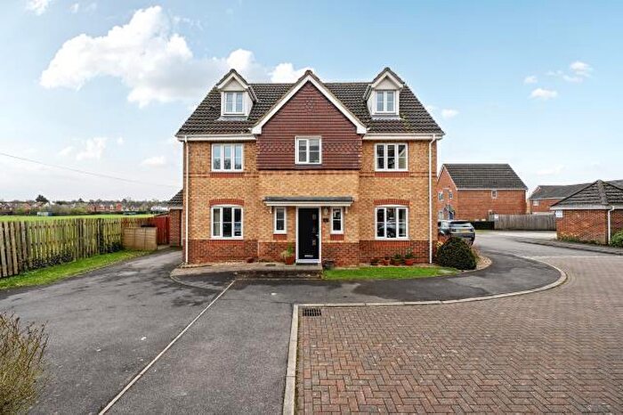 6 Bedroom Detached House For Sale In Sunderland Gardens, Newbury, RG14
