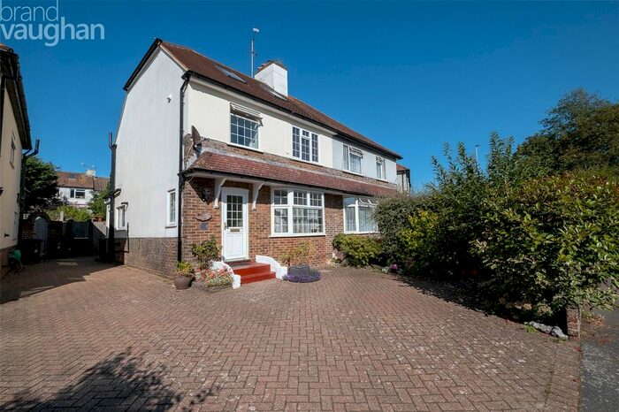 4 Bedroom Semi-Detached House To Rent In Darcey Drive, Brighton BN1