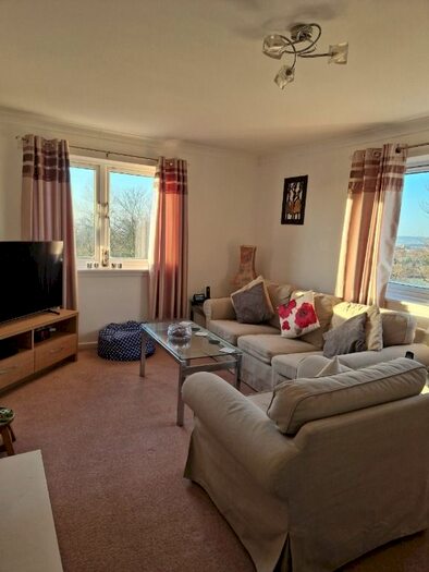 2 Bedroom Flat To Rent In Langside Street, Faifley, West Dunbartonshire, G81