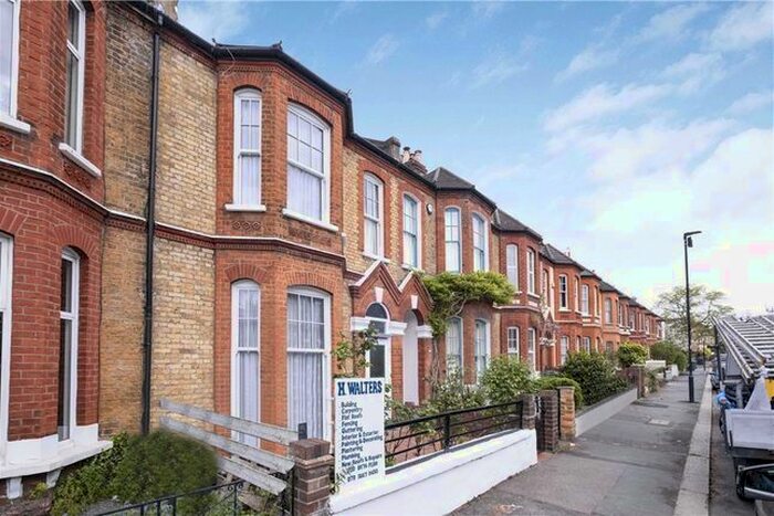 4 Bedroom Semi-Detached House To Rent In Roseberry Road, Clapham, SW2