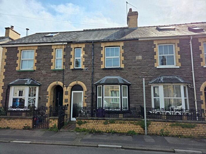 2 Bedroom Terraced House For Sale In Oxford Street, Abergavenny, NP7