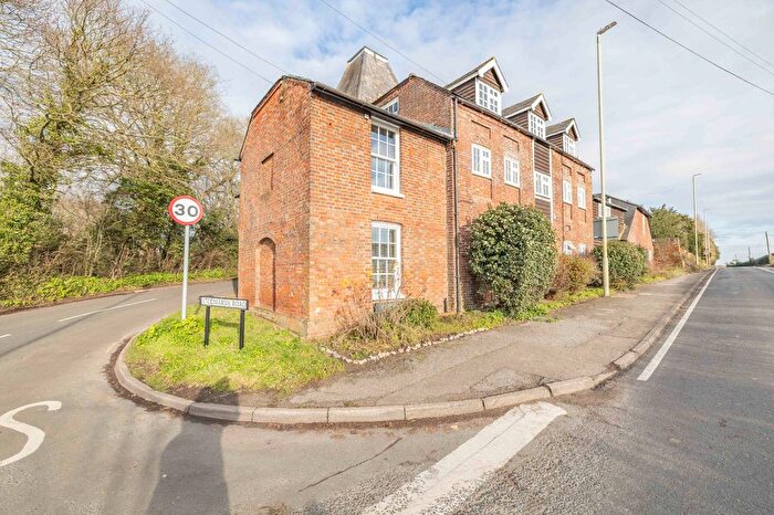2 Bedroom Semi-Detached House For Sale In Stodmarsh Road, Canterbury, CT3