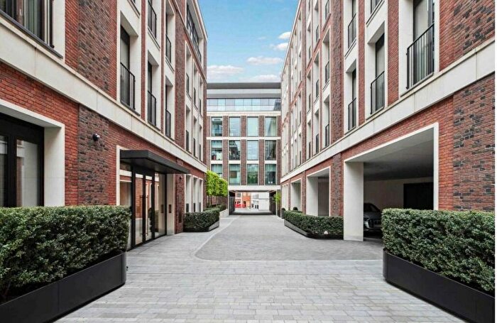 1 Bedroom Flat To Rent In Lancer Square, London, W8