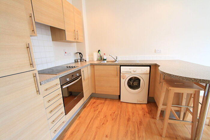 2 Bedroom Apartment To Rent In Marshall Road, Banbury, Oxon, OX16