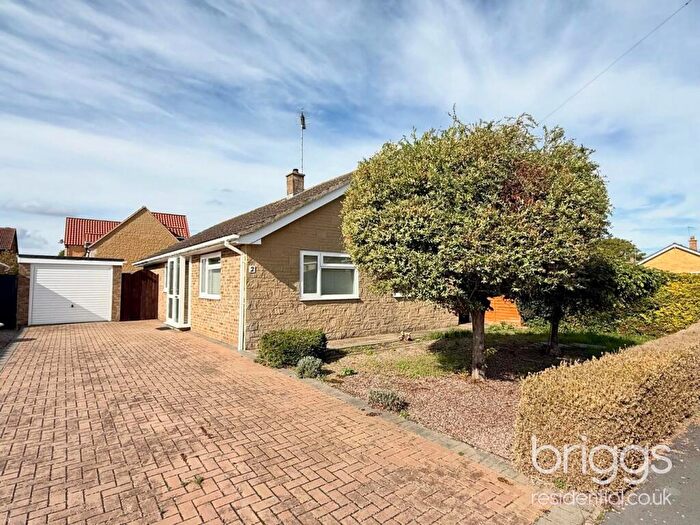 2 Bedroom Detached Bungalow For Sale In Lincoln Close, Market Deeping, Peterborough, PE6