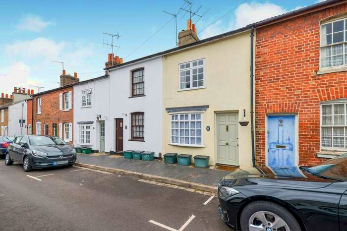 2 Bedroom Terraced House To Rent In Portland Street, AL3