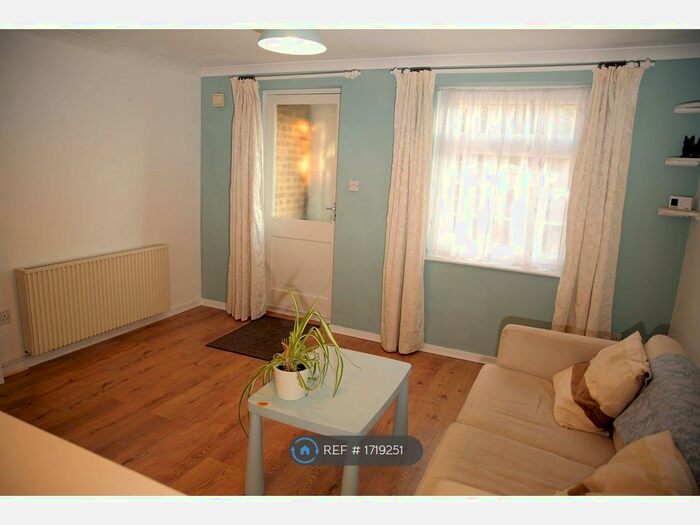 1 Bedroom Flat To Rent In Manorside Close, London, SE2