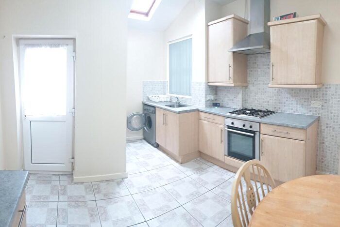 1 Bedroom Flat To Rent In Slade Lane, M13