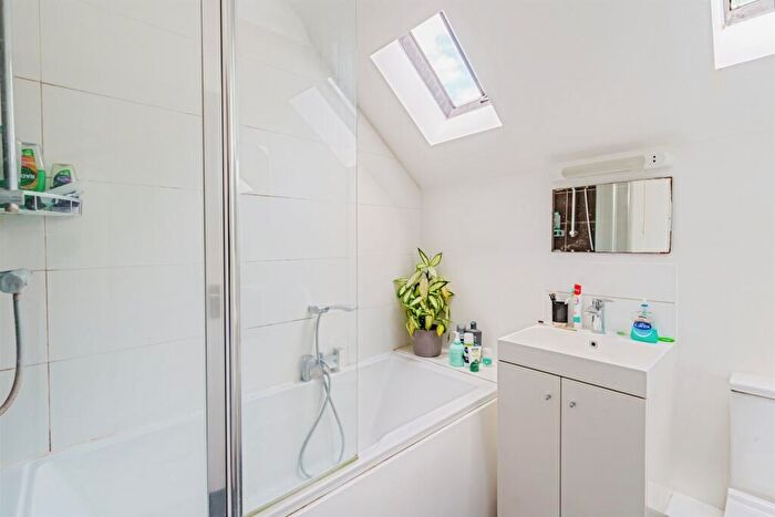4 Bedroom Detached House For Sale In Swan Court, South Chailey, Lewes, BN8