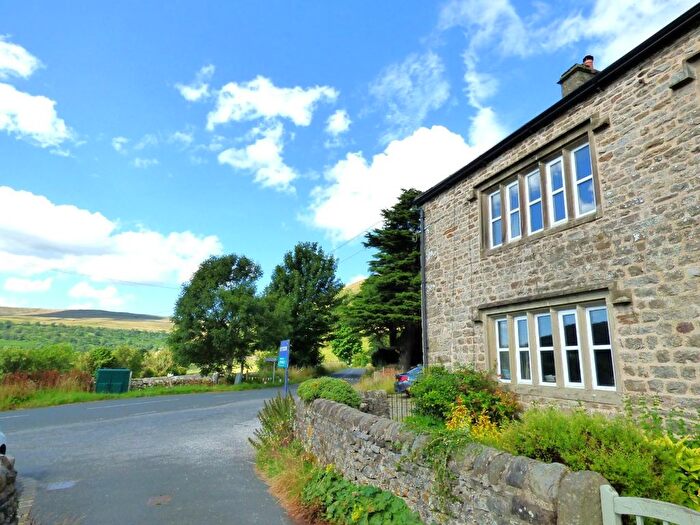 2 Bedroom Cottage To Rent In Wayside, Buckden, Skipton, BD23