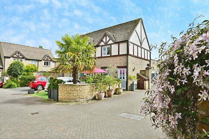 2 Bedroom Property For Sale In Highfield Lane, Cirencester, Gloucestershire, GL7