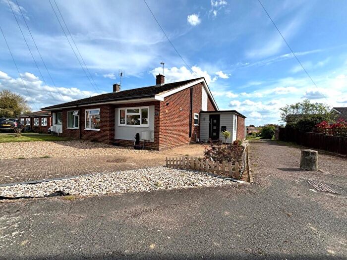 3 Bedroom Semi-Detached Bungalow For Sale In Windmill Rise, Hundon, Sudbury, CO10