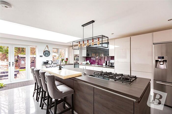 2 Bedroom House For Sale In Ingrave Road, Brentwood, Essex, CM13