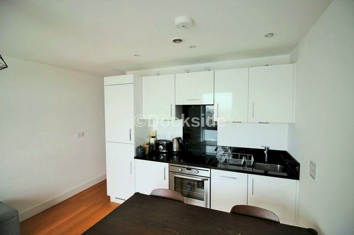 1 Bedroom Apartment To Rent In The Quays, Chatham Maritime, ME4