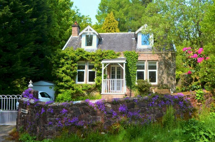 3 Bedroom Country House For Sale In Station Road, Garelochhead, Argyll And Bute, G84