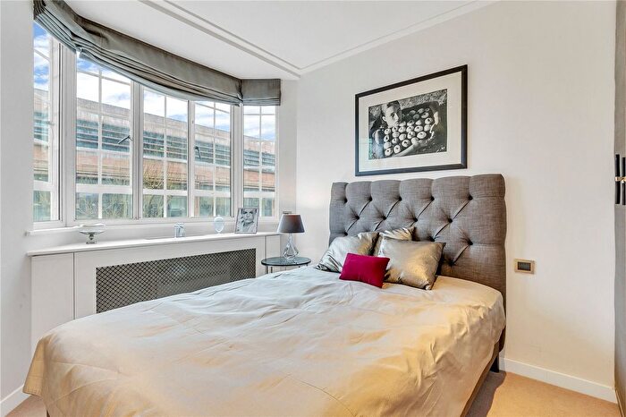 2 Bedroom Flat For Sale In Chelsea Cloisters, Sloane Avenue, Chelsea, London, SW3