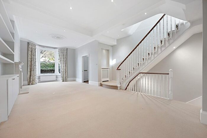 5 Bedroom Property To Rent In Applegarth Road, Brook Green, W14