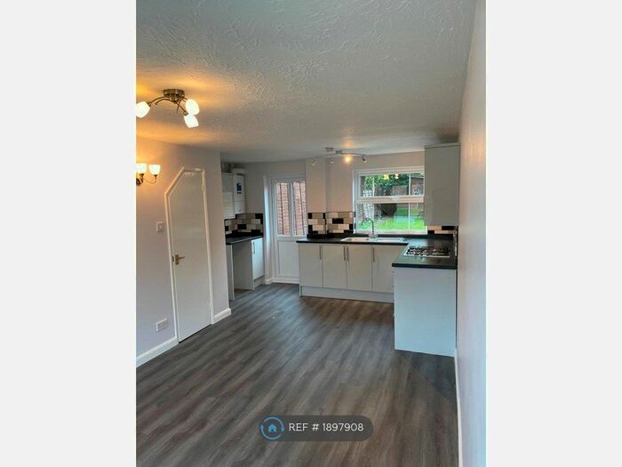 2 Bedroom Terraced House To Rent In Scaife Road, Bromsgrove, B60