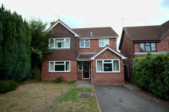 5 Bedroom Detached House To Rent In Bradmore Way, Lower Earley, RG6