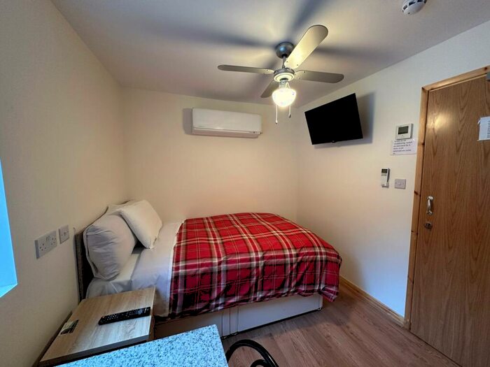 Studio To Rent In Camden High Street, London, NW1