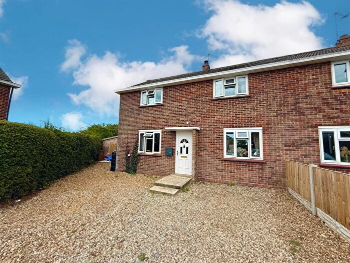 3 Bedroom Semi-Detached House For Sale In Coronation Avenue, Rollesby, NR29