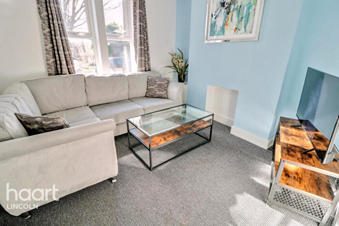 3 Bedroom End Of Terrace House For Sale In Grafton Street, Lincoln, LN2