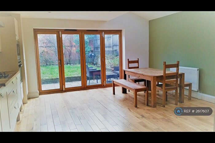 4 Bedroom Terraced House To Rent In St. John's Hill Grove, London, SW11