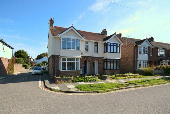 3 Bedroom Semi-Detached House To Rent In Orchard Avenue, Chichester, PO19