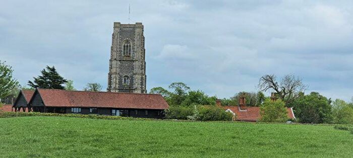 3 Bedroom Flat To Rent In Hall Road, CO10