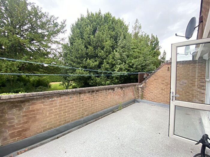1 Bedroom Flat For Sale In One Bed Flat, Cambridge Central, CB4