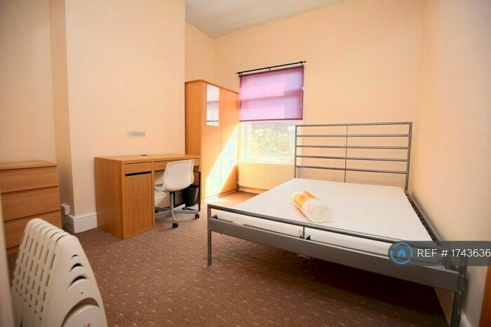 3 Bedroom Terraced House To Rent In Colchester Street, Coventry, CV1