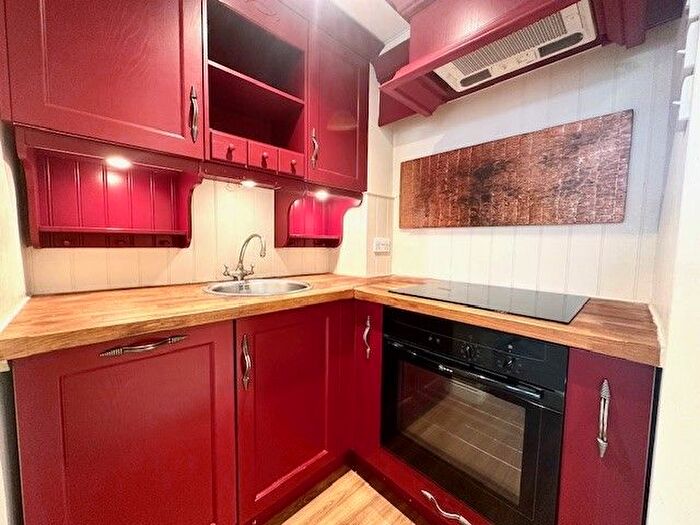 1 Bedroom Flat To Rent In Church Street, Saffron Walden, CB10