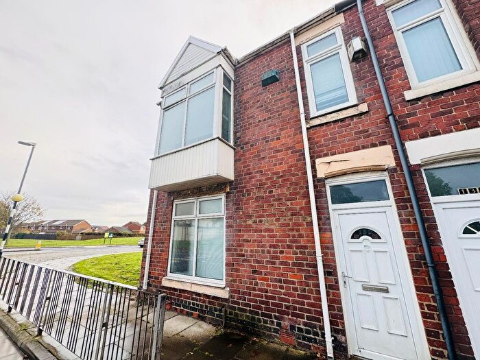 3 Bedroom End Terrace House For Sale In West View Road, Hartlepool, TS24