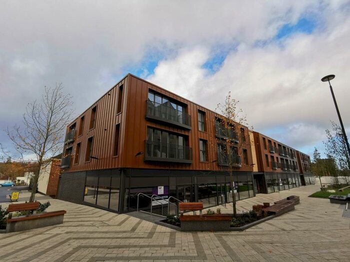 3 Bedroom Apartment To Rent In Botley, Oxfordshire, OX2