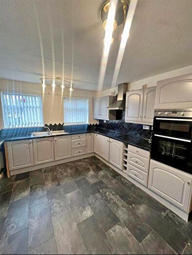2 Bedroom End Of Terrace House To Rent In Shapinsay Drive, Rubery, Rednal, B45