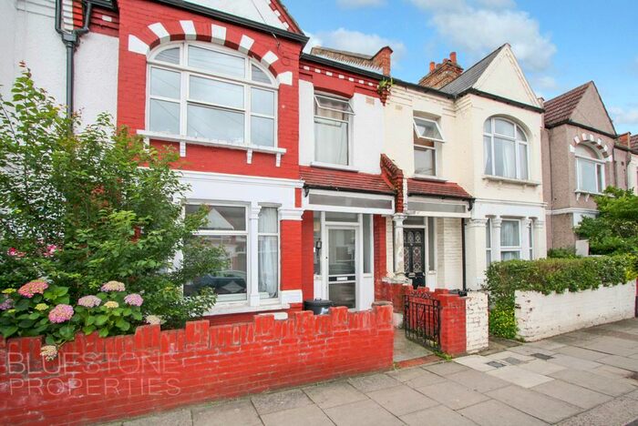 4 Bedroom Terraced House To Rent In Undine Street, Tooting Broadway, SW17