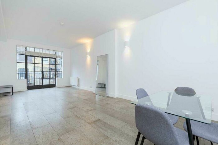 2 Bedroom Flat To Rent In Great Sutton Street, Clerkenwell, EC1V