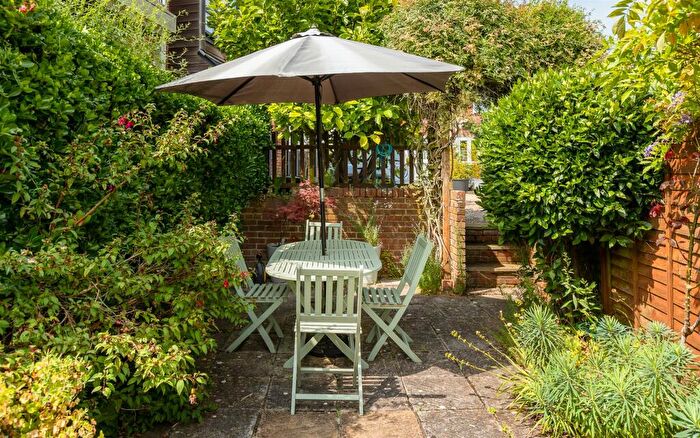 3 Bedroom End Of Terrace House For Sale In Central Cowes Cottage - Sun Hill, Cowes, PO31