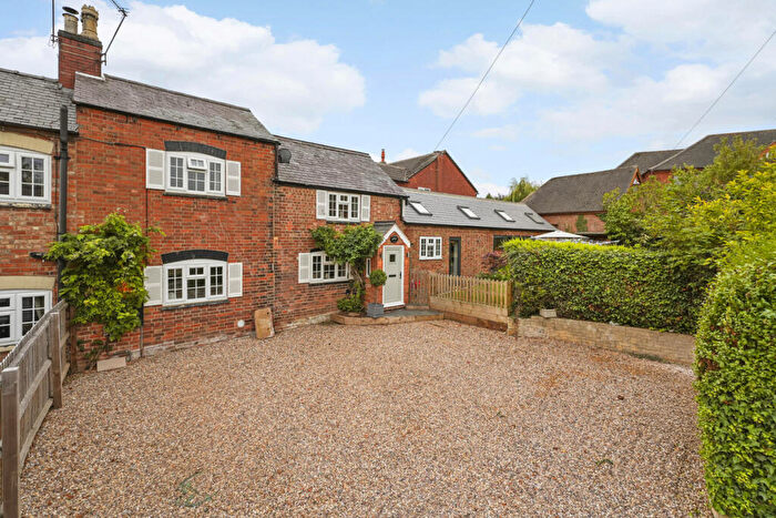 2 Bedroom Semi-Detached House For Sale In The Green, Leire, Lutterworth Leicestershire, LE17