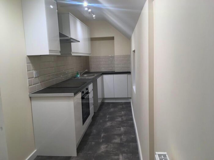 2 Bedroom Flat To Rent In London Road, Headington, Oxford, OX3