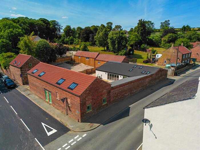 3 Bedroom Barn Conversion For Sale In Foxholes, Driffield, YO25