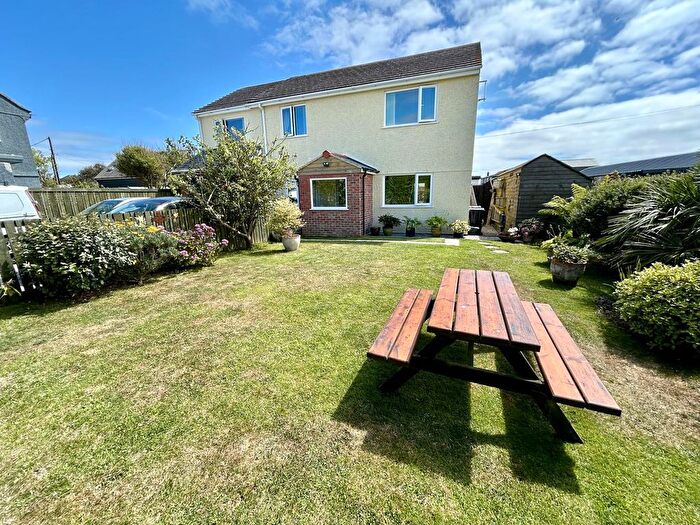 4 Bedroom Detached House For Sale In Parc An Ithan, The Lizard, TR12