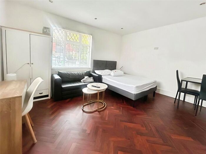 1 Bedroom Flat To Rent In Salisbury Road, Carshalton, SM5