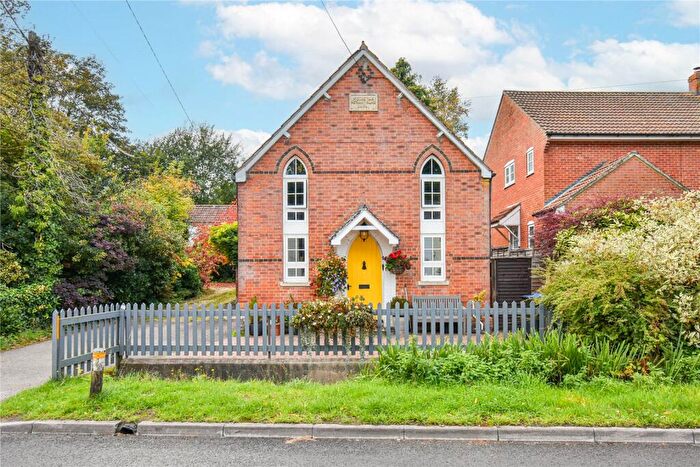 3 Bedroom Detached House For Sale In High Street, Easterton, Devizes, Wiltshire, SN10