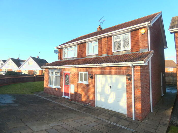 4 Bedroom Detached House To Rent In Wingfield Road, Mansfield, NG18