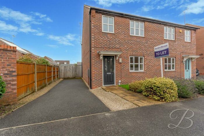 3 Bedroom Semi-Detached House To Rent In Blackshale Road, Mansfield Woodhouse, Mansfield, NG19