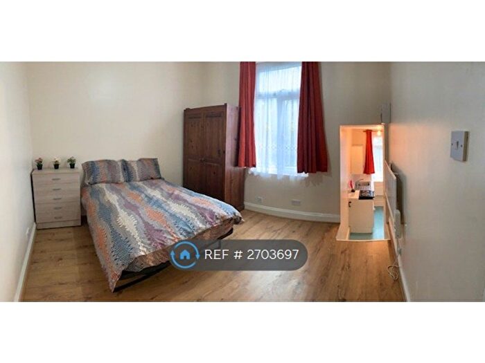 Studio To Rent In Mount Pleasant Road, London, N17