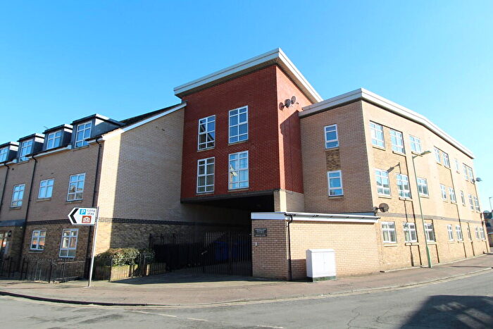 2 Bedroom Apartment To Rent In All Saints Road, Newmarket, CB8